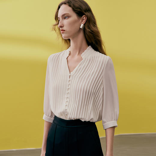 EITIE爱特爱夏季新款纯色显瘦简约白色通勤上衣7413115 商品图2