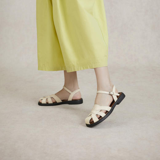 千百度时尚罗马凉鞋女夏季厚底增高猪笼鞋配裙子A24363702 商品图2