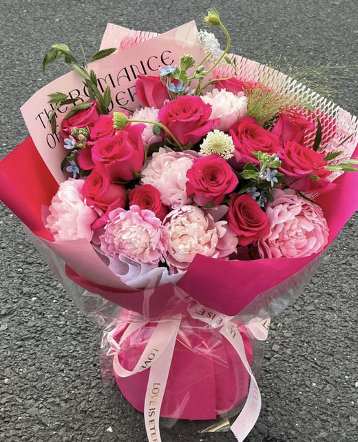 【福气满满】12朵弗洛伊德➕6朵大芍药➕配花配叶，精品大气上档次花束 商品图0