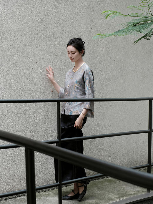 盛唐婧 |真丝花罗百花齐放对襟外套 商品图10