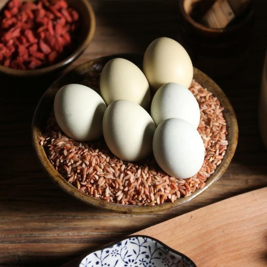 【高原散养绿壳蛋】 原生态 绿壳乌骨鸡蛋 胆固醇比普通鸡蛋低  30枚/份【生鲜发出不退不改，签收及时取出放在冰箱保鲜】（它比普通鸡蛋小） 商品图10