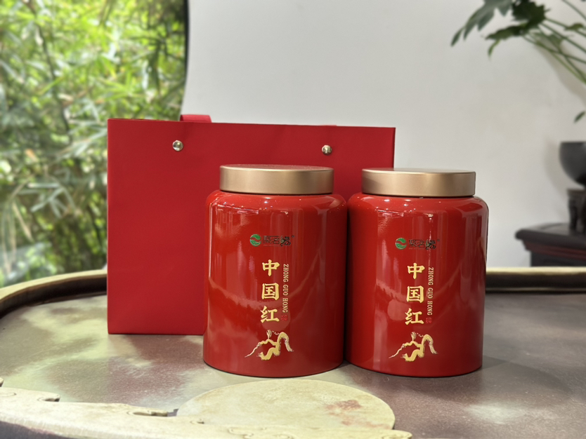 中国红｜云南古树红茶，老客户口碑回购单品王，红茶品类月销单品王，口感醇厚，绵甜回甘，花蜜香，水果甜，韵味长，关爱你的胃，促睡眠，舒缓疲劳，愉悦性情，规格：252g*1提*2罐