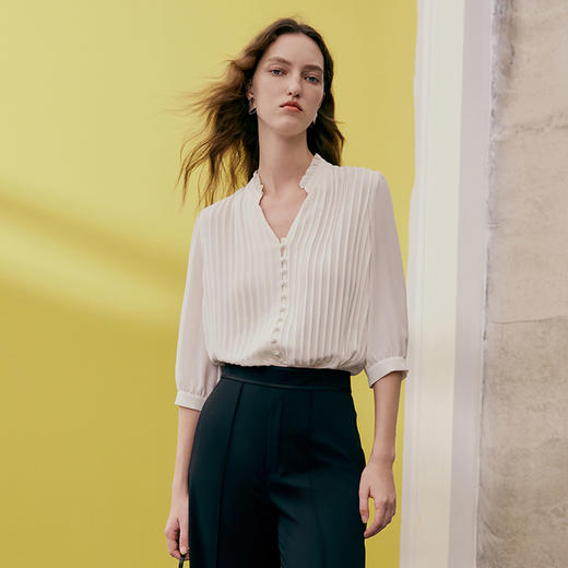 EITIE爱特爱夏季新款纯色显瘦简约白色通勤上衣7413115 商品图1