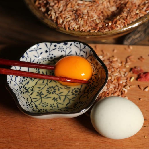 【高原散养绿壳蛋】 原生态 绿壳乌骨鸡蛋 胆固醇比普通鸡蛋低  30枚/份【生鲜发出不退不改，签收及时取出放在冰箱保鲜】（它比普通鸡蛋小） 商品图9