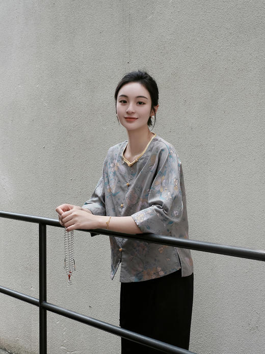 盛唐婧 |真丝花罗百花齐放对襟外套 商品图8