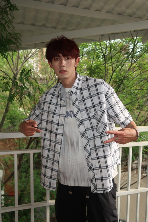 W429322173格纹做旧短袖衬衫 商品图5