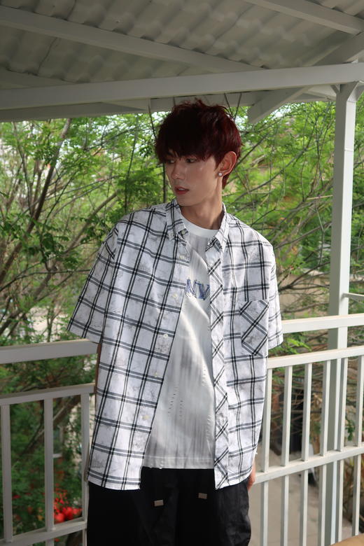 W429322173格纹做旧短袖衬衫 商品图4