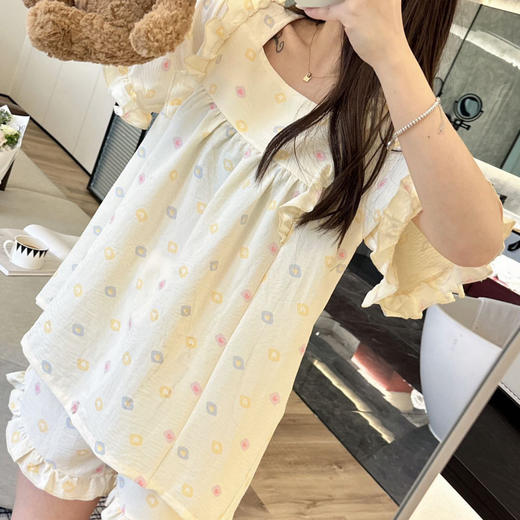 【MAD NONO牛奶肌韩系三件套】🎀好看好穿还凉快🌷出门拿快递能被要链接 ✅软棉棉材质，上手糯叽叽，很舒服，如同婴儿的触感，U字领显脖子长，版型宽松舒适，如同纸片人 商品图11