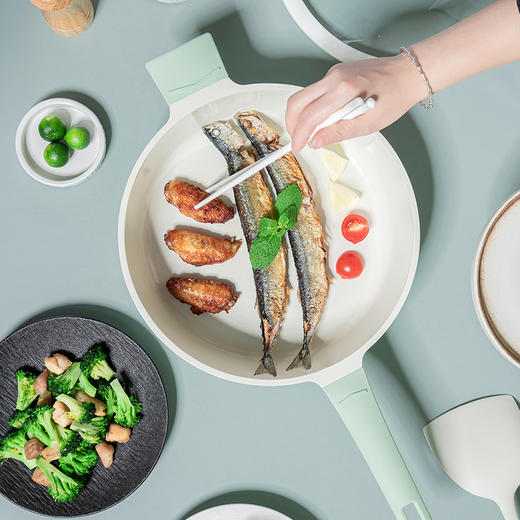 Debo德铂煎锅炒锅有钛不粘锅平底家用炒菜锅少油烟炉灶通用 费利昂 商品图2