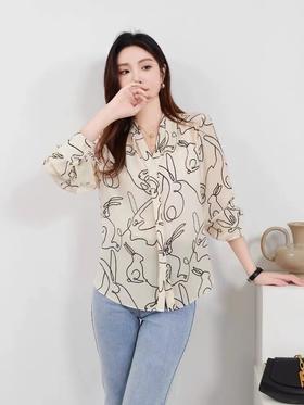 好看的哦~兔子手绘V领小衫上衣-喜出