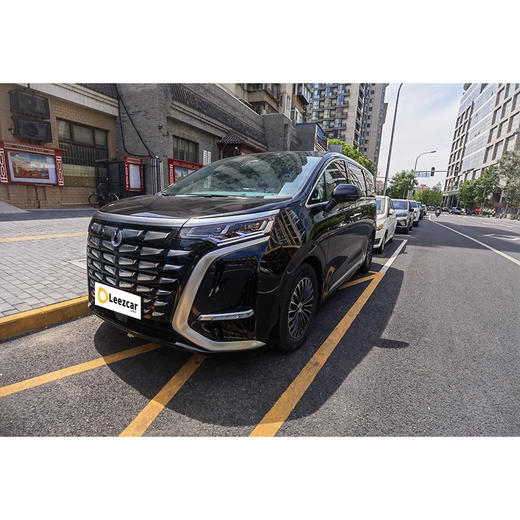 腾势 D9 DM-i 970 四驱尊荣型【长租-北京】 商品图1