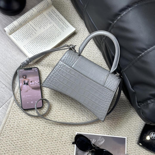 巴黎世家 hourglass 灰色 鳄鱼纹牛皮 S号 沙漏包 商品图3