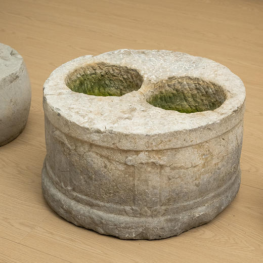 清 石雕双联池圆台及石雕鼓凳（一对） 商品图3