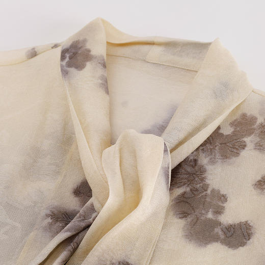 PF268斯尔丽2024新款晕染效果机理质感时尚气质复古飘带长袖上衣 商品图4