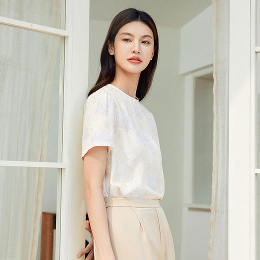 玳莎冠乐绉真丝小衫女2024夏季新款圆领印花提花设计感桑蚕丝上衣  EB31108 商品图1