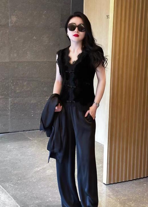 好看的哦~3986蕾丝植绒挺括国风马甲小衫上衣-喜出 商品图0