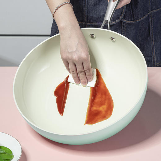 Debo德铂0氟钛盾不粘炒锅无涂层少油烟平底炒菜锅电磁炉燃气通用 商品图10