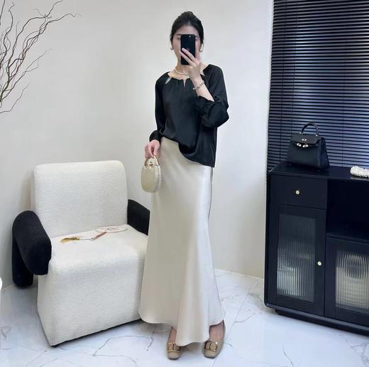 好看的哦~3950仿真丝光泽小衫上衣-喜出 商品图0