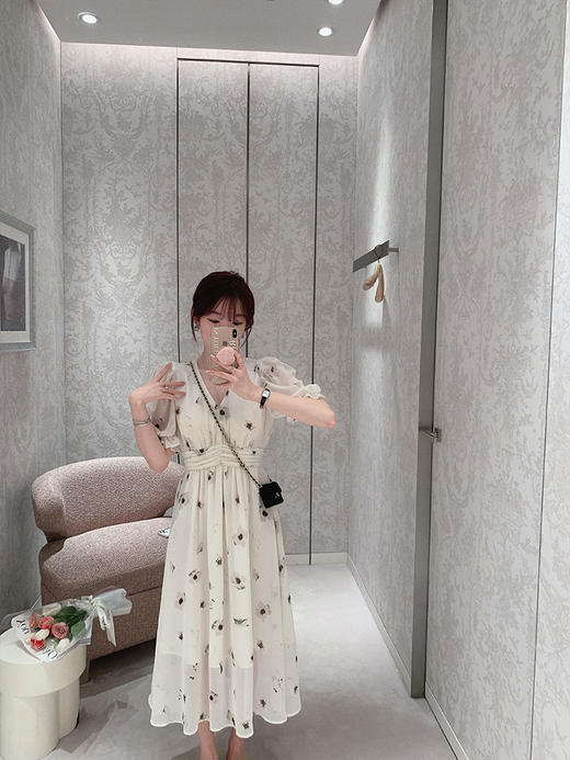  金蘑菇菇【水墨丹青】 夏日清冷感V领设计感收腰显瘦连衣裙 商品图0