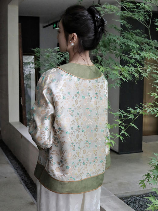 盛唐婧 |重缎真丝宋锦云松纹对襟外套 商品图11