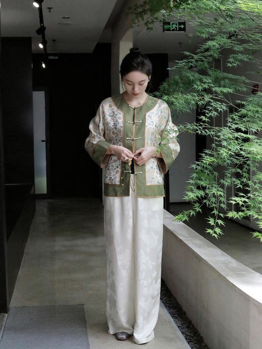盛唐婧 |重缎真丝宋锦云松纹对襟外套 商品图10