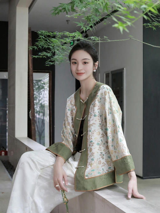 盛唐婧 |重缎真丝宋锦云松纹对襟外套 商品图8