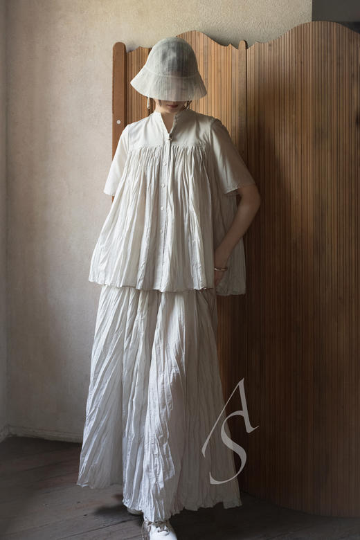 Mark Kenly Domino Tan 浅银灰/卡其色NIKI薄棉百褶半裙 商品图0