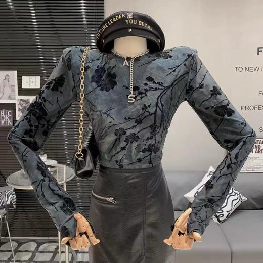 好看的哦~时尚植绒做旧37cm短款小衫上衣-喜出 商品图2