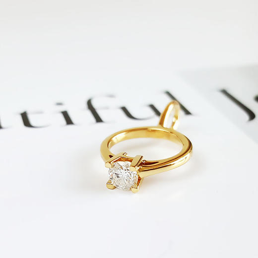 【二手95新】Harry Winston海瑞温斯顿18K黄金Charms HW Logo钻石戒指吊坠现售价：8500！特价300424TJ31 商品图3