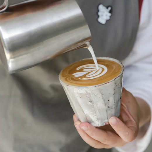 中国 胡文杰 茶道具茶壶茶杯 化妆土小杯 开片纹路鲜明 铁点丰富 商品图3