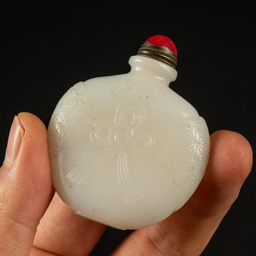 清 玉雕包福鼻烟壶 商品图2