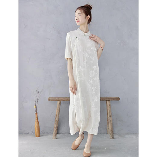 雀说 夏季人丝提花新中式立领珠扣喇叭袖旗袍大码宽松套头连衣裙4ZF-2347 商品图3