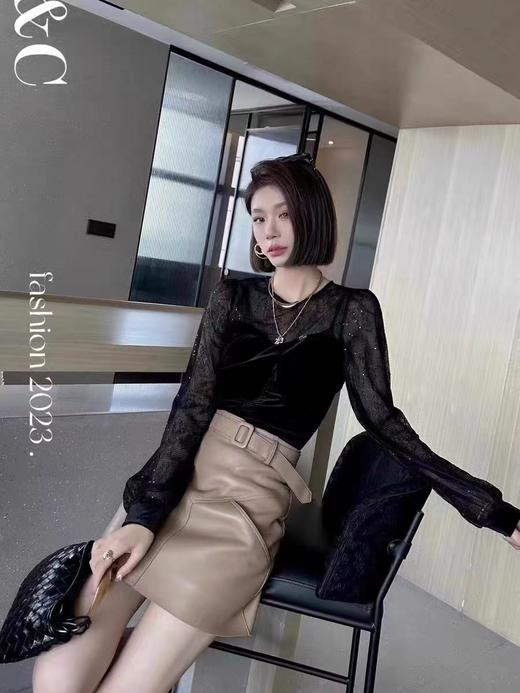 好看的哦~5239亮片蕾丝拼金丝绒修身小衫上衣-喜出 商品图0