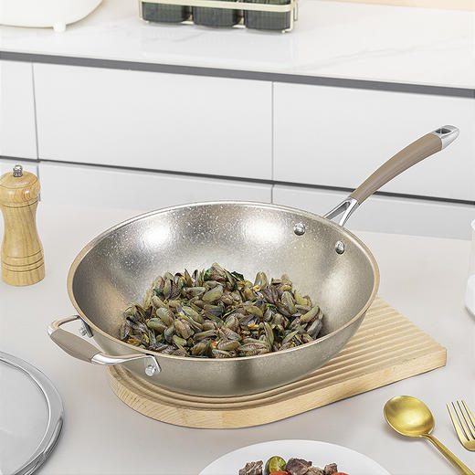 Debo德铂纯钛炒锅无涂层物理不粘炒菜锅32cm抗菌电磁炉通用 商品图4