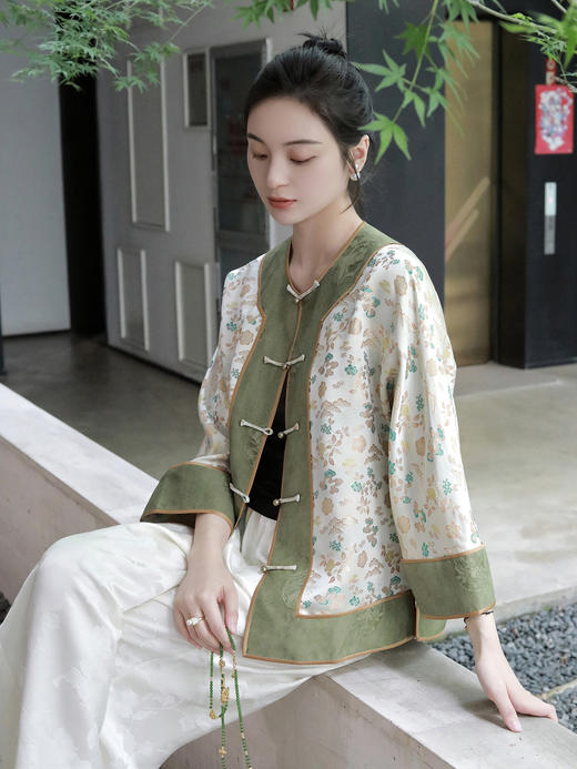 盛唐婧 |重缎真丝宋锦云松纹对襟外套 商品图0
