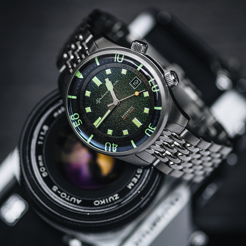 英国SPINNAKER三角帆复古潜水机械自动手表Bradner钢带夜光水鬼