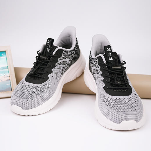 清仓【足力健夏凉散步鞋】灵动软弹设计，轻快不累脚，三向透气大网眼，夏天不易捂脚，一脚蹬易穿脱科技，穿脱不弯腰，大花纹鞋底，稳当不易滑夏凉散步鞋2421335F/36F/37F 商品图5