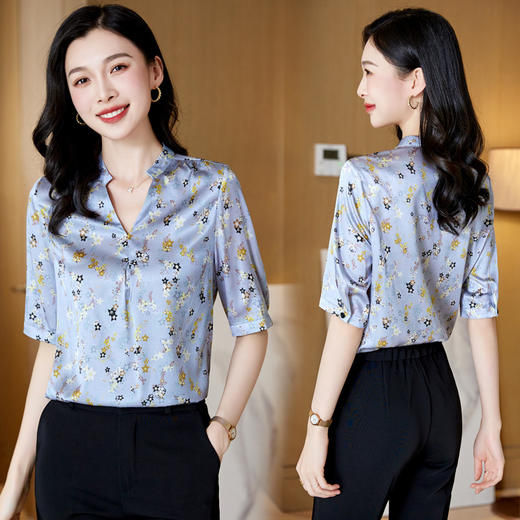 YQ小清新碎花中袖时尚衬衫女夏2024新款气质V领轻熟高端桑蚕丝上衣 商品图0