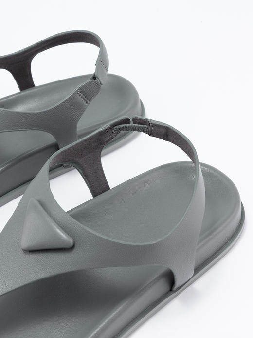 COCO ZONE夏季高级设计感夹趾凉鞋简约通勤露趾平底女鞋CC2B0687 商品图2