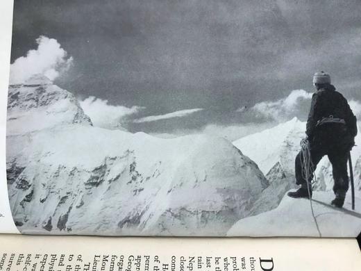 1943年 艾瑞克·希普顿《在山岗上》 约30余幅插图 漆布精装32开 商品图10