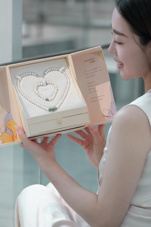 【碧玉珍珠礼盒套装】 淡水珍珠项链、手链碧玉银S925送妈妈母亲节礼盒【生日会员】ZB204401、ZN212401（一口价） 商品图4