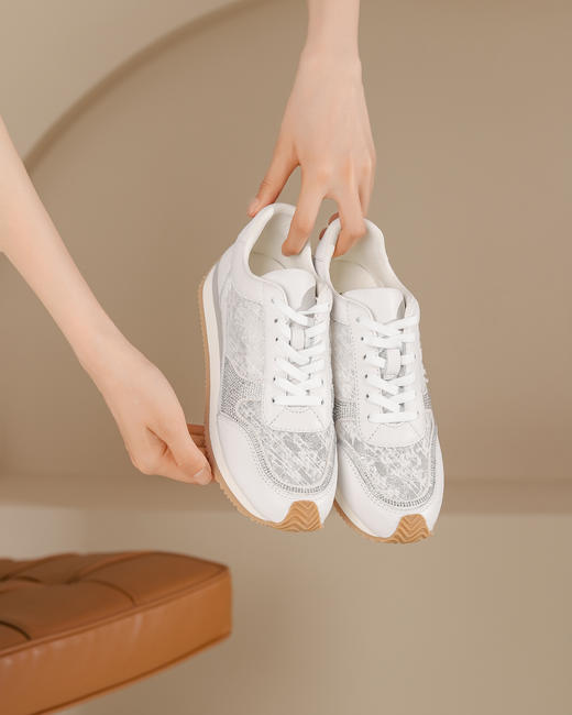 westory运动鞋阿甘鞋休闲厚底轻便舒适圆头百搭老爹鞋板S24CM74221 商品图3