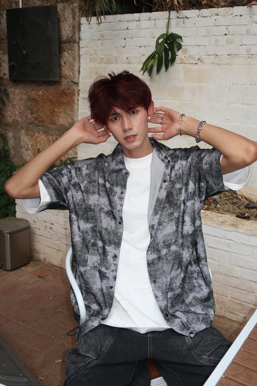 W422125301满印休闲短袖衬衫外套 商品图3