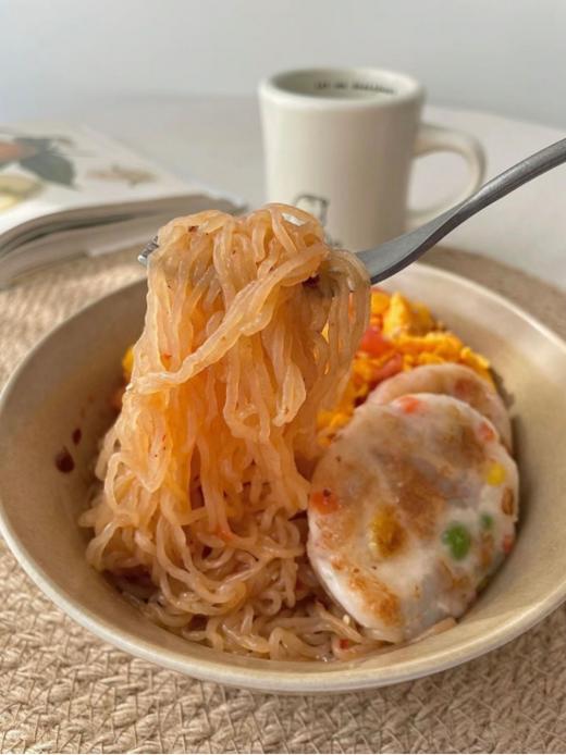 🍒【想坚松鼠魔芋面10袋】❤️1、魔芋面口感更加Q弹爽滑 ✔️2、膳食纤维高，饱腹感强，经久不会饿 商品图3