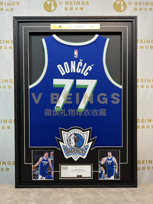 收藏系列 东契奇 独行侠队77号浅蓝色 亲笔签名球衣 商品图1