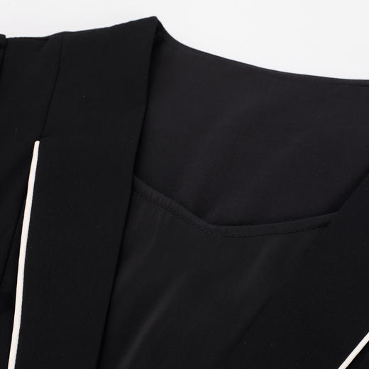 PF867斯尔丽2024新款假两件式V型出芽拼接印花显瘦显高时尚减龄连衣裙 商品图5