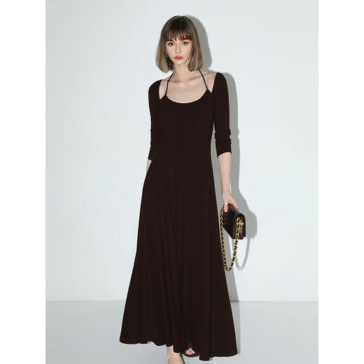 COCOBELLA设计感肩带立裁法式挂脖连衣裙气质针织长裙FR7002 商品图1