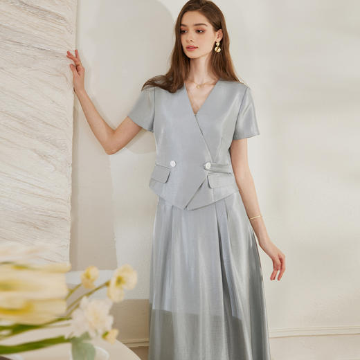 *【罗衣】高级亮丝修身套装夏季新款浅蓝色上衣半身裙两件套10550 商品图1