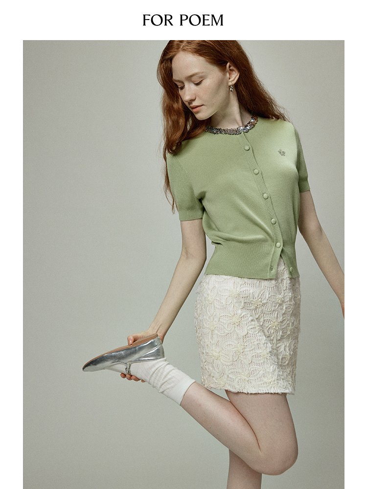 ForPoem 现货 24/SS夏季花朵系列肌理花朵面料百搭显瘦防走光短半裙