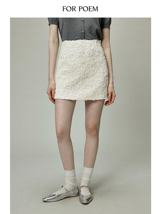 ForPoem 现货 24/SS夏季花朵系列肌理花朵面料百搭显瘦防走光短半裙 商品图4